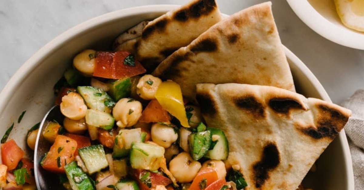Mediterranean Chickpea Salad for Meal Prep Success