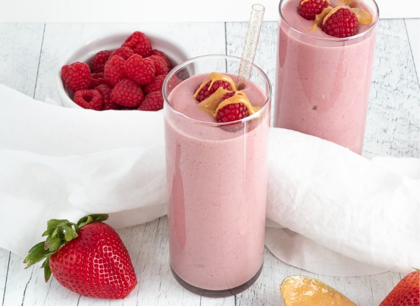 Strawberry Peanut Butter Smoothie