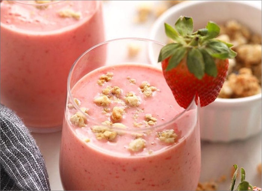 The Best Strawberry Smoothie